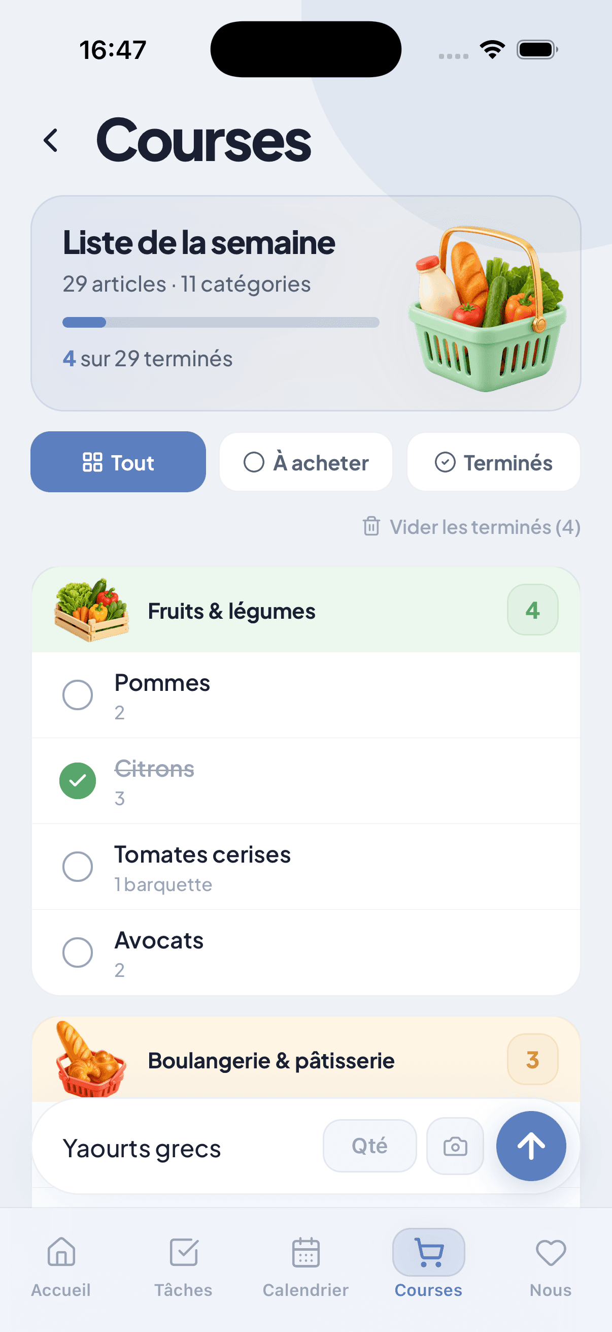 Liste de courses partagée dans WeTodo, avec les quantités par article et le bouton pour joindre une photo